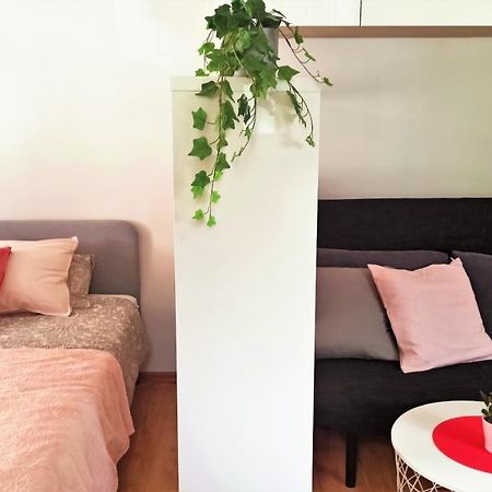 Apartament Malinowy Swietoduska 12 Lublin Exteriör bild