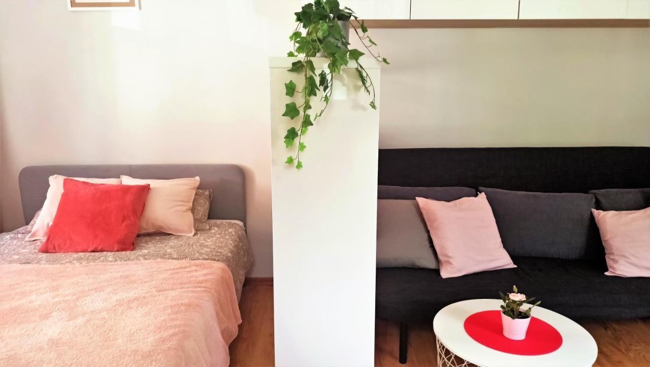 Apartament Malinowy Swietoduska 12 Lublin Exteriör bild
